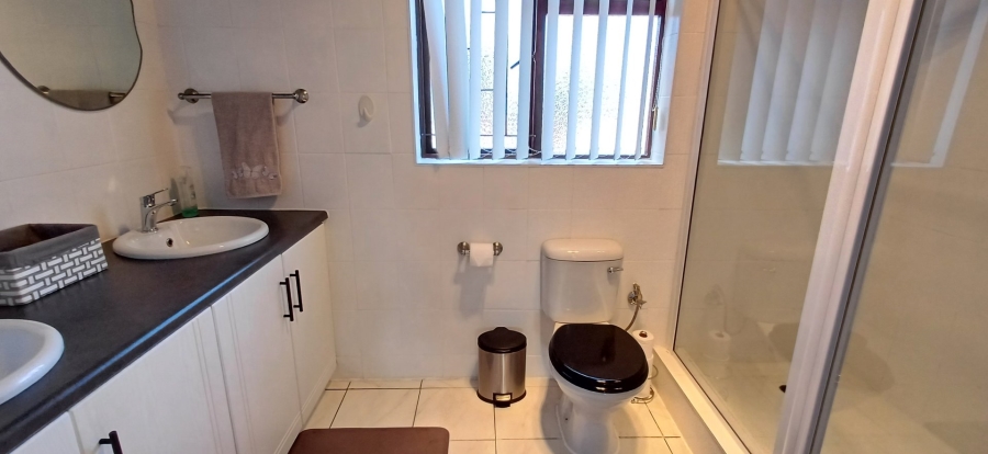 3 Bedroom Property for Sale in Dana Bay Western Cape